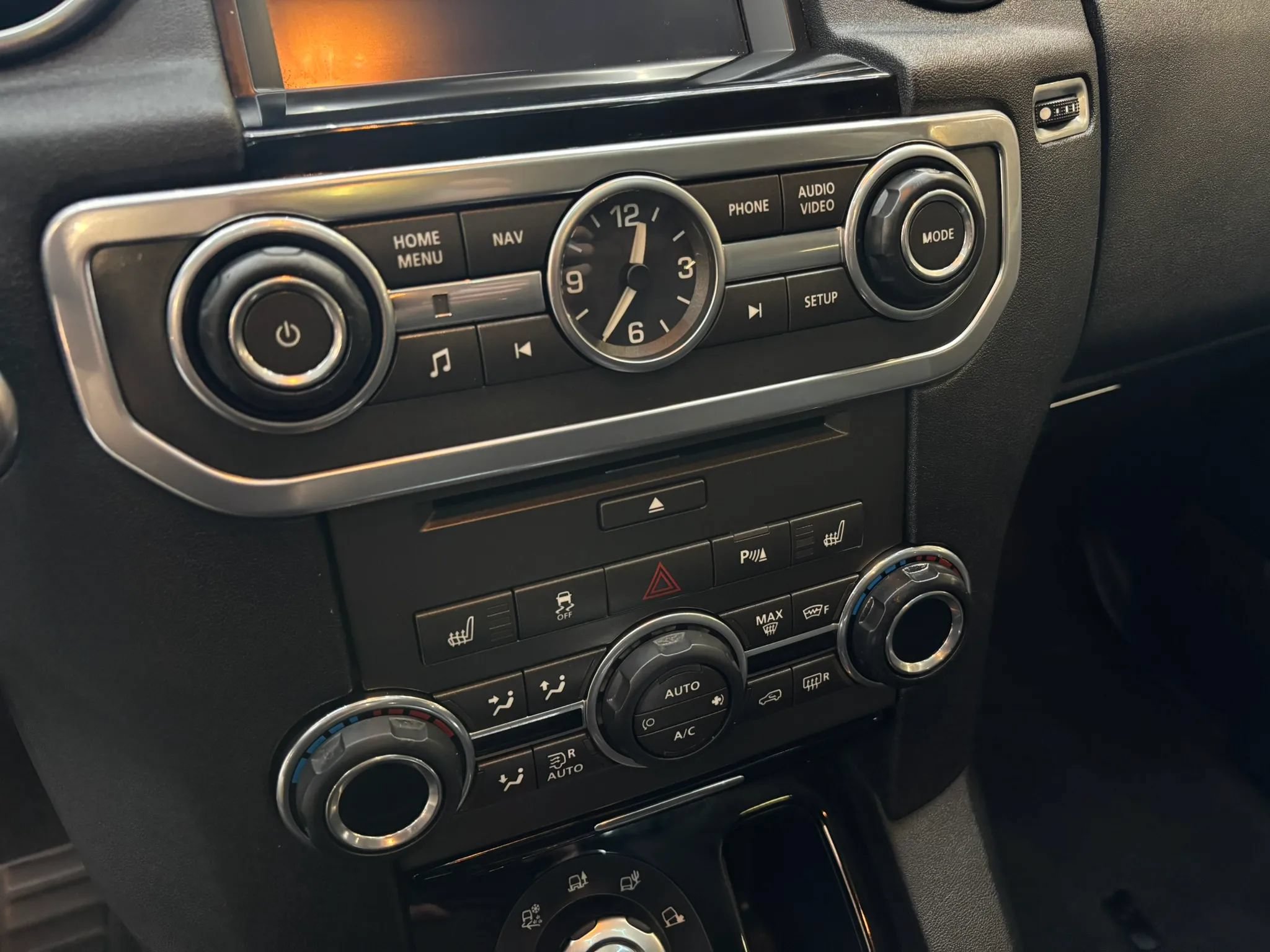 Used 2013 Land Rover LR4 HSE AWD/4WD image 20