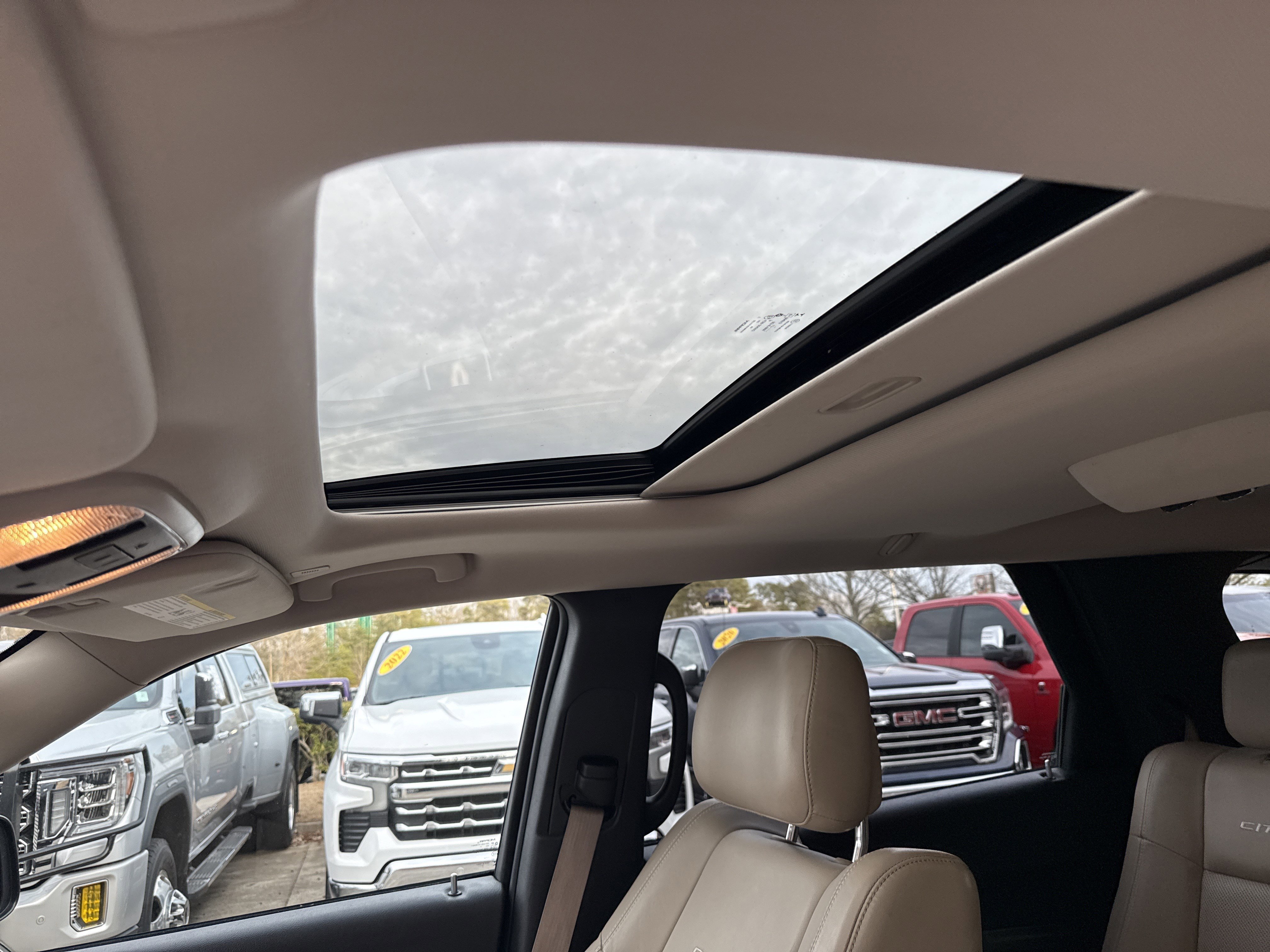 Used 2018 Dodge Durango Citadel w/ Technology Group image 26