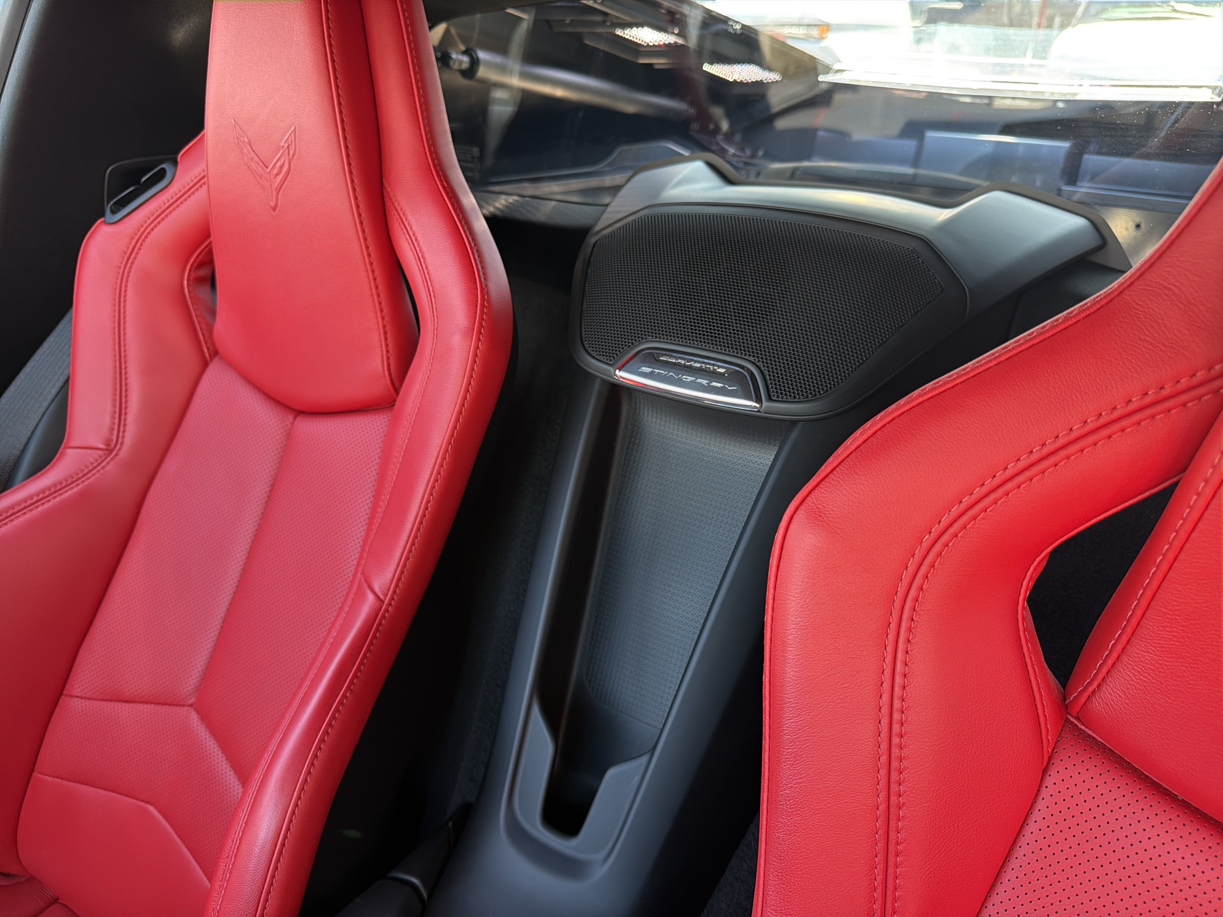 Used 2022 Chevrolet Corvette Stingray Coupe w/ Z51 Performance Package RWD image 24