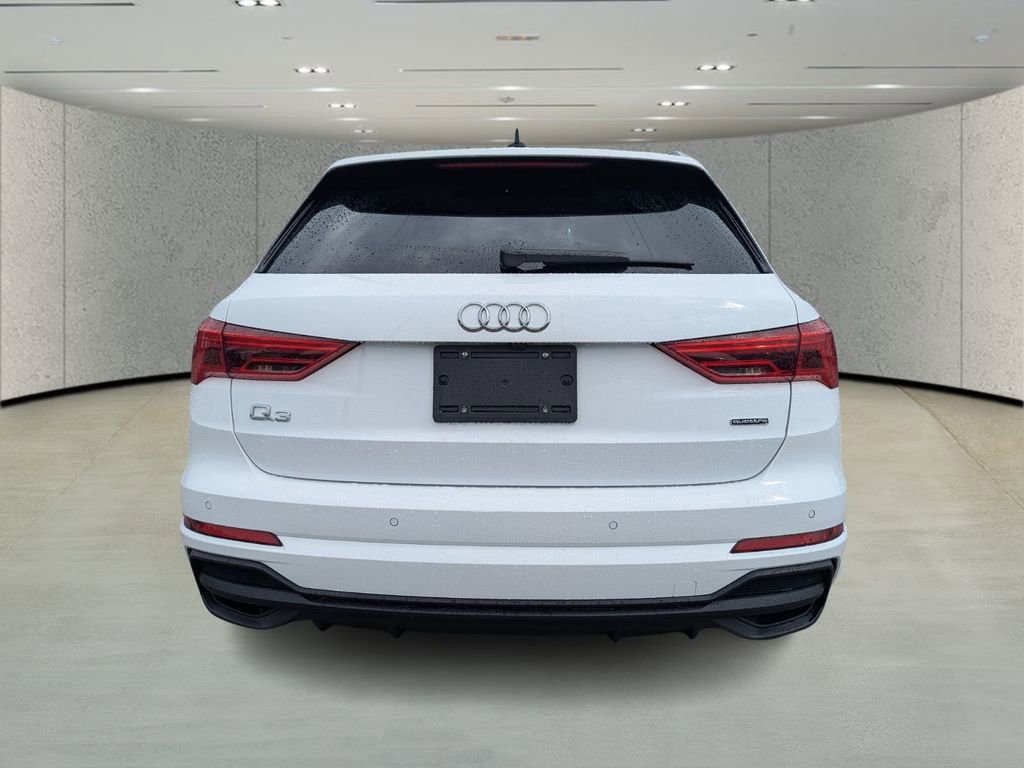 Used 2024 Audi Q3 2.0T Premium image 4