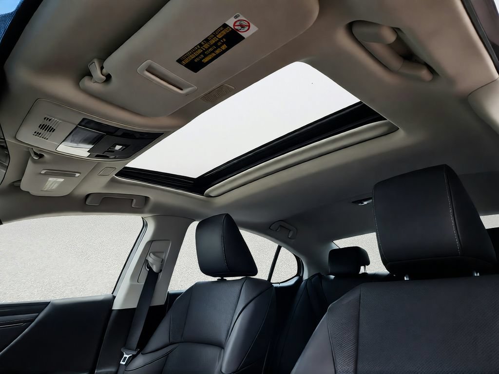 Used 2021 Lexus ES 300h w/ Accessory Package 2 FWD image 26