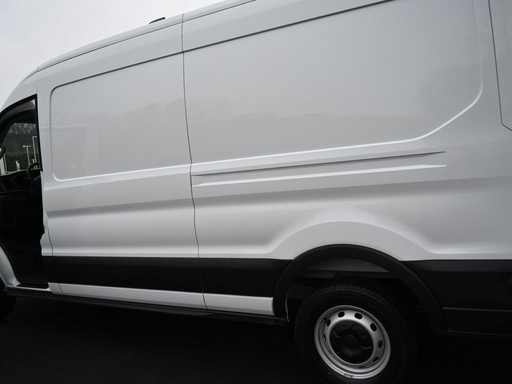 New 2026 Ford Transit 250 148 Medium Roof w/ Load Area Protection Package image 99