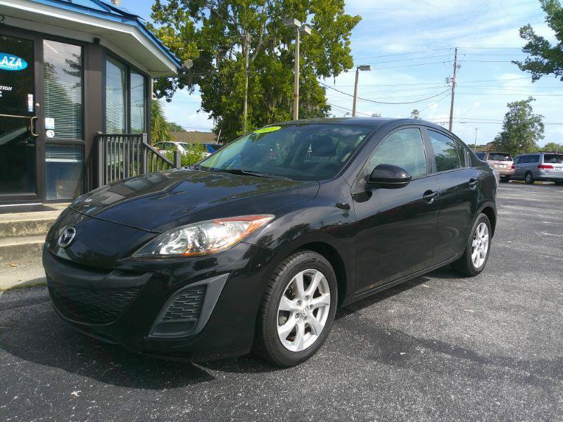 Used 2011 MAZDA MAZDA3 i Touring FWD image 2