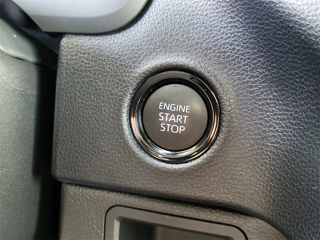 Used 2026 Toyota Tundra SR image 8