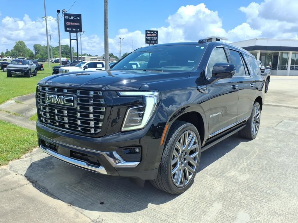 Used 2025 GMC Yukon Denali Ultimate AWD/4WD image 3