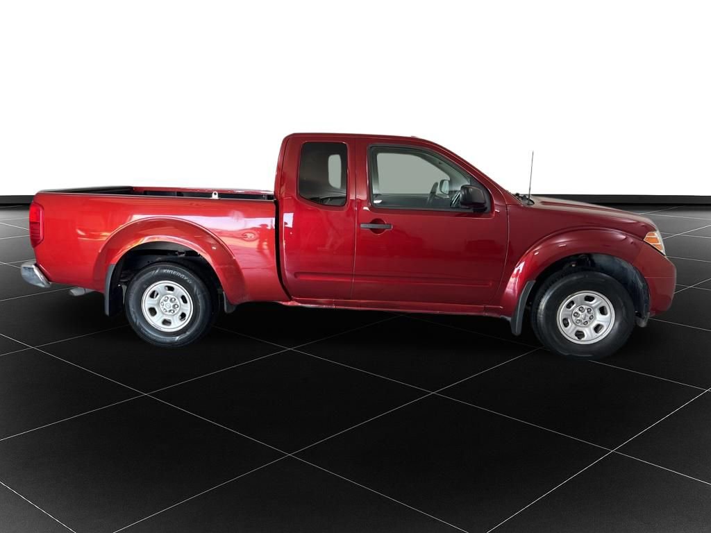 Used 2018 Nissan Frontier SV image 6