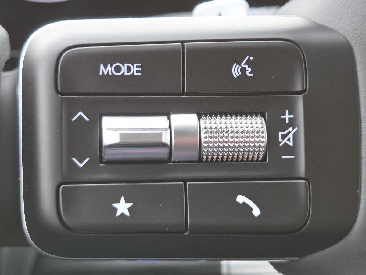 New 2027 Hyundai Santa Fe SE FWD image 31
