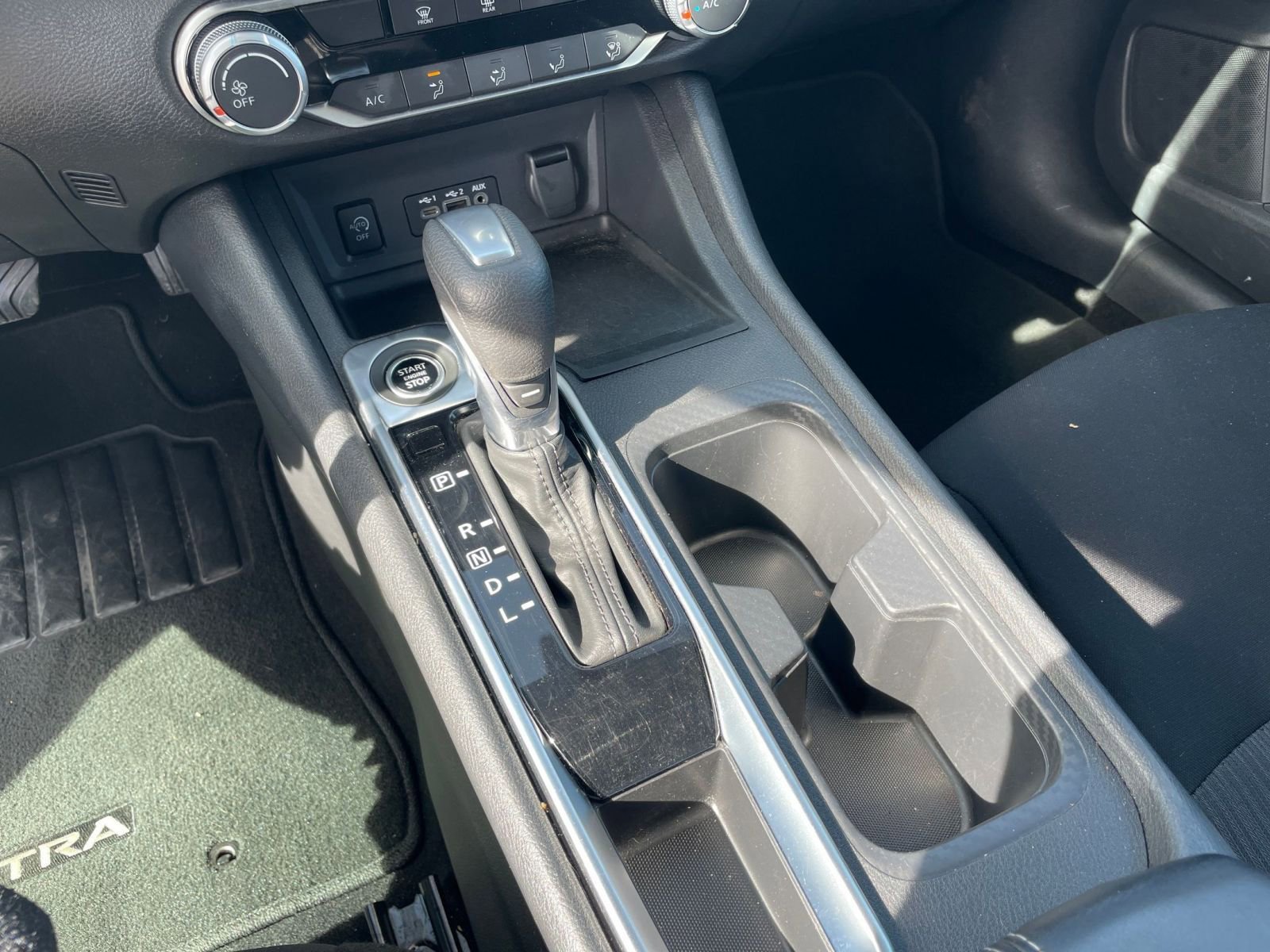 Used 2025 Nissan Sentra SV image 44