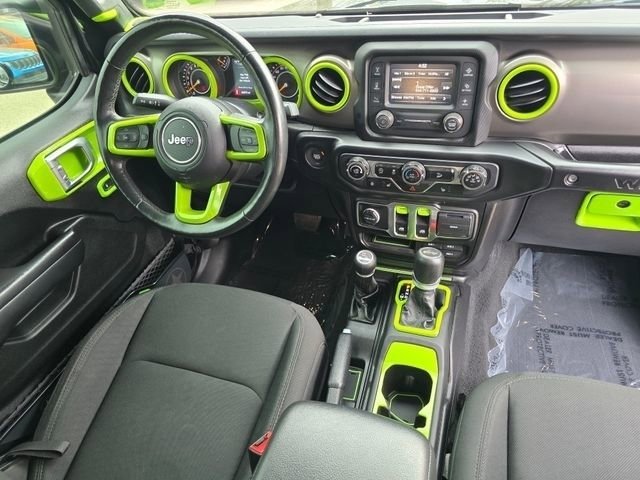 Used 2020 Jeep Wrangler Sport AWD/4WD image 32