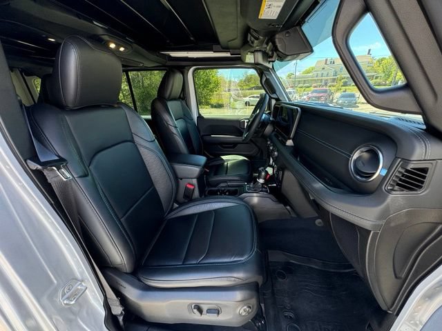 Used 2024 Jeep Wrangler High Altitude AWD/4WD image 12