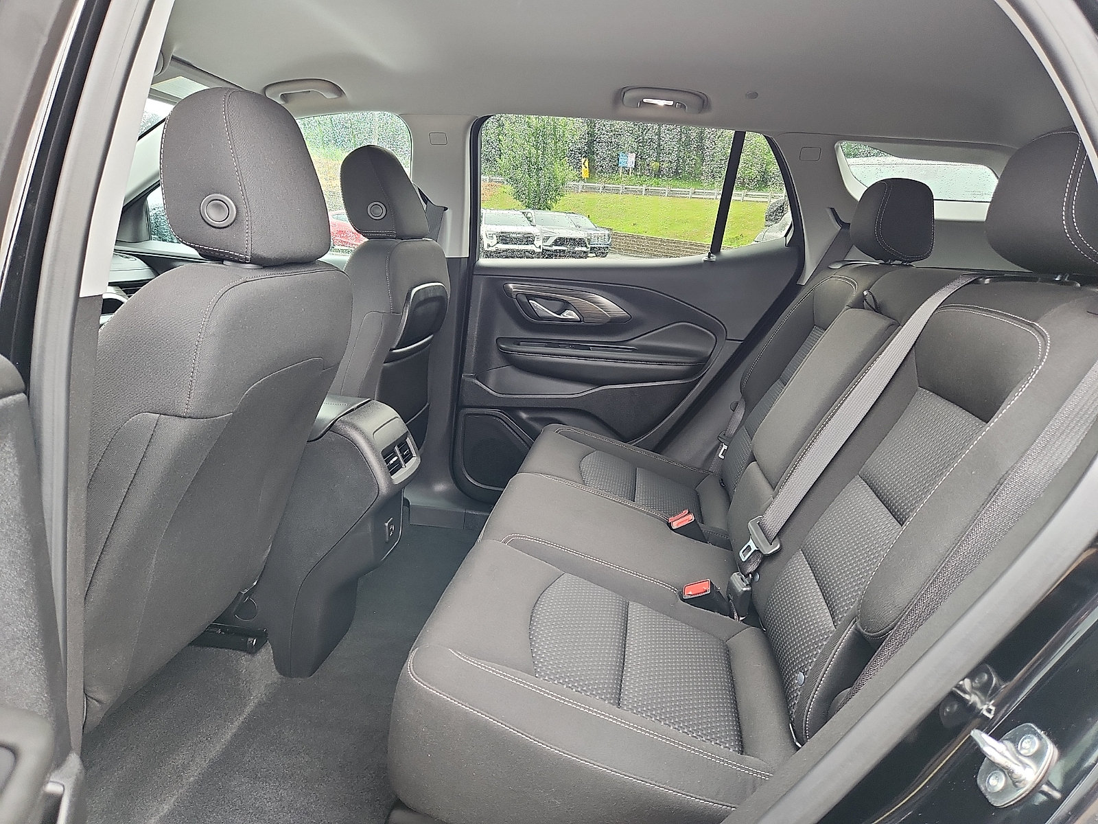Used 2024 GMC Terrain SLE w/ Driver Convenience Package AWD/4WD image 10