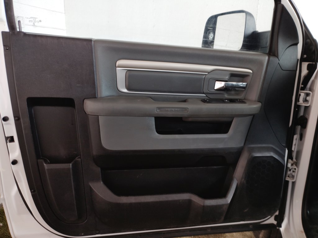 Used 2017 RAM 2500 Tradesman w/ Power & Remote Entry Group RWD image 23
