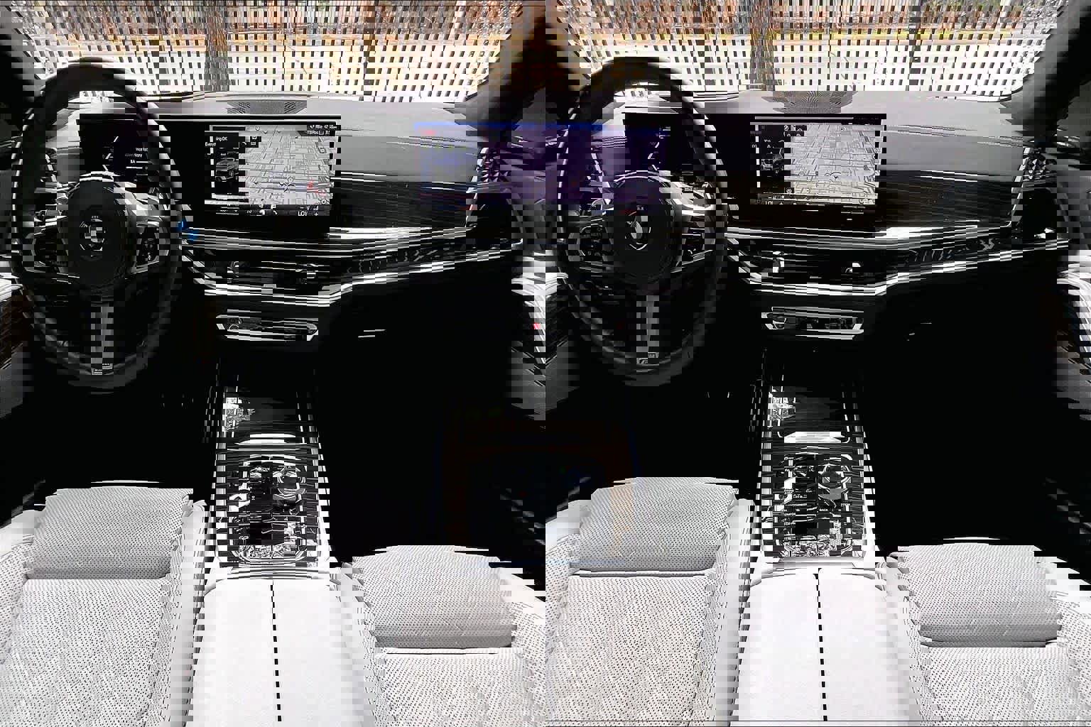 Used 2025 BMW X7 xDrive40i w/ Executive Package image 15