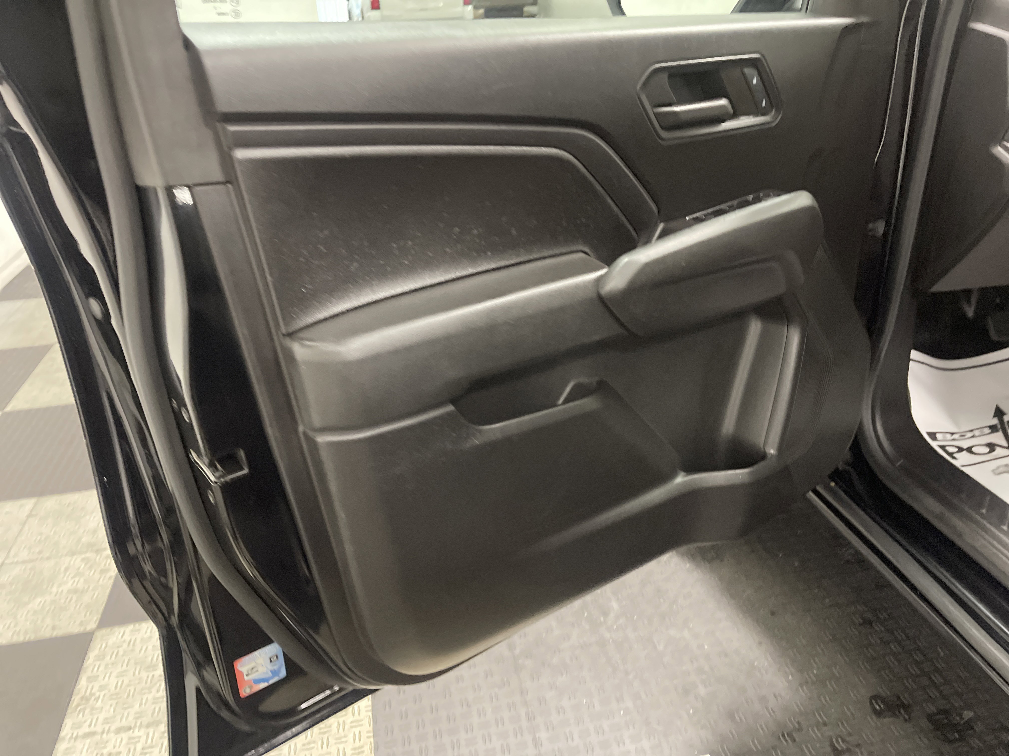 Used 2023 Chevrolet Colorado W/T RWD image 10