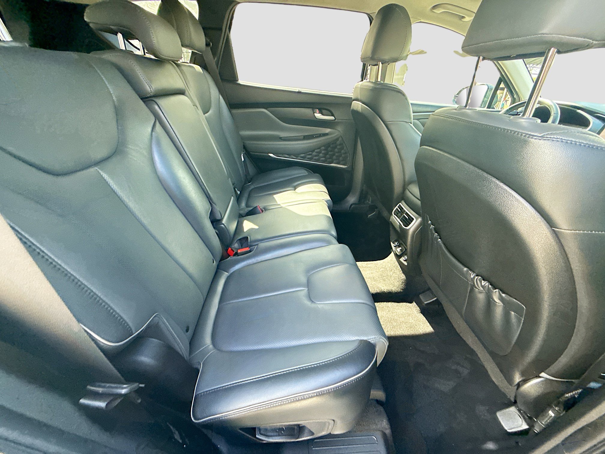 Used 2022 Hyundai Santa Fe Limited FWD image 26