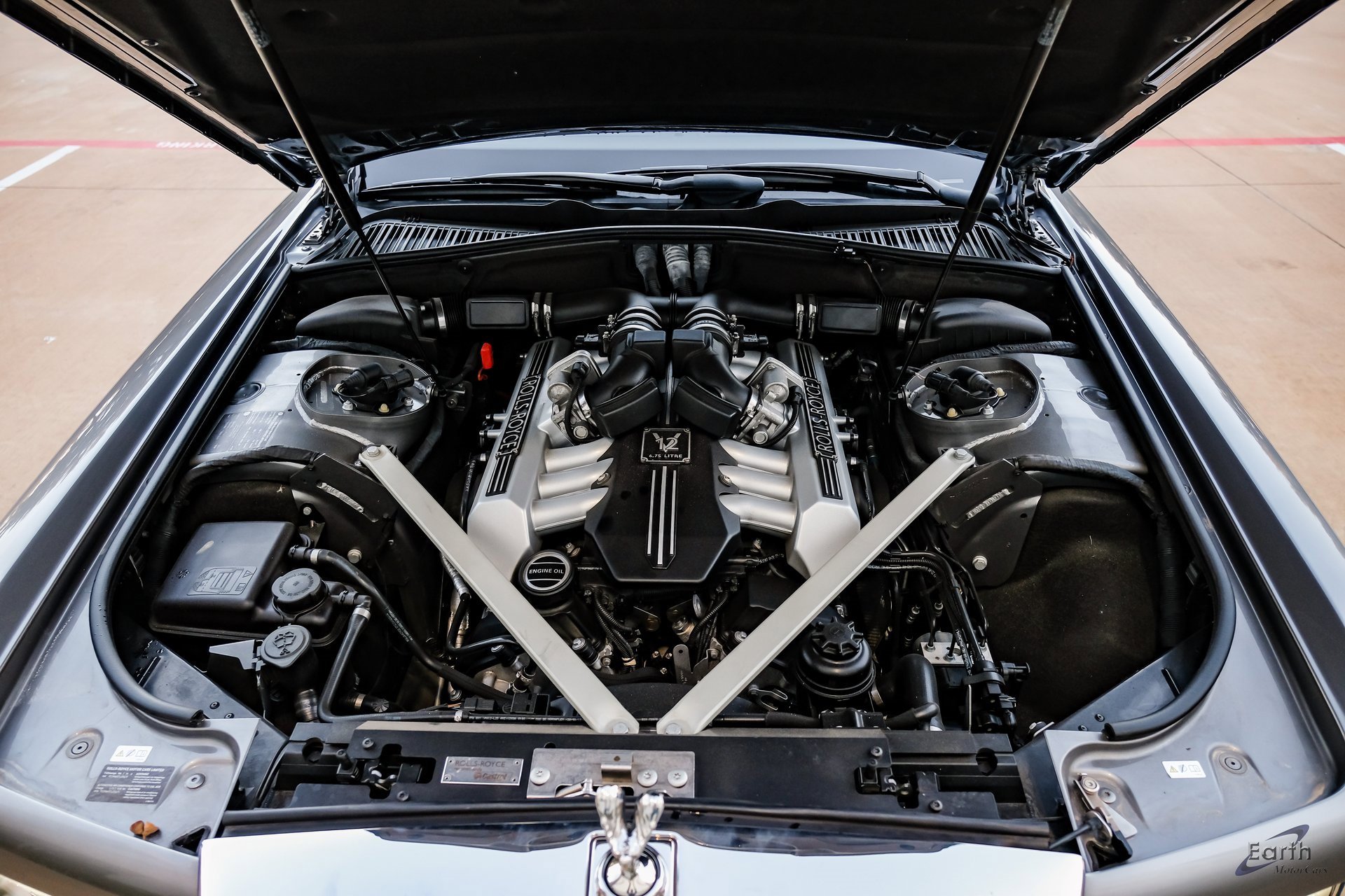 Used 2014 Rolls-Royce Phantom Sedan image 92