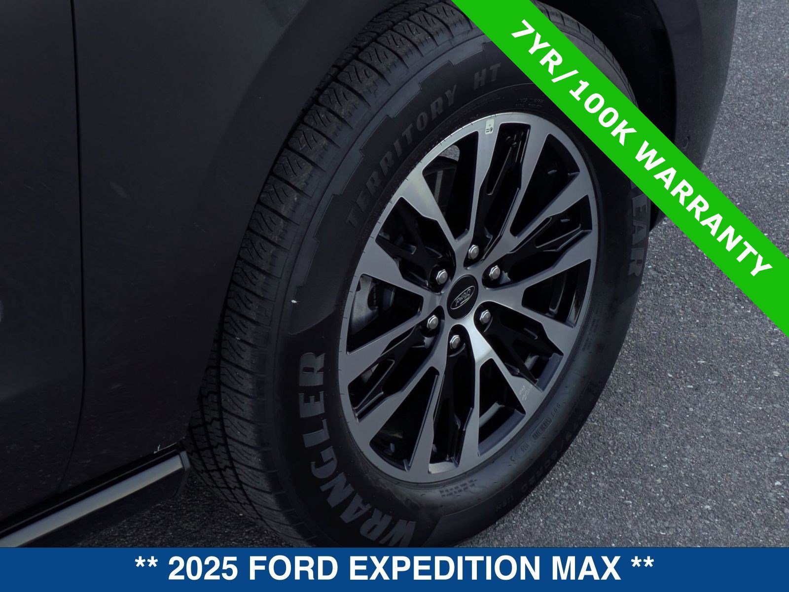 Certified 2025 Ford Expedition Max Platinum image 12