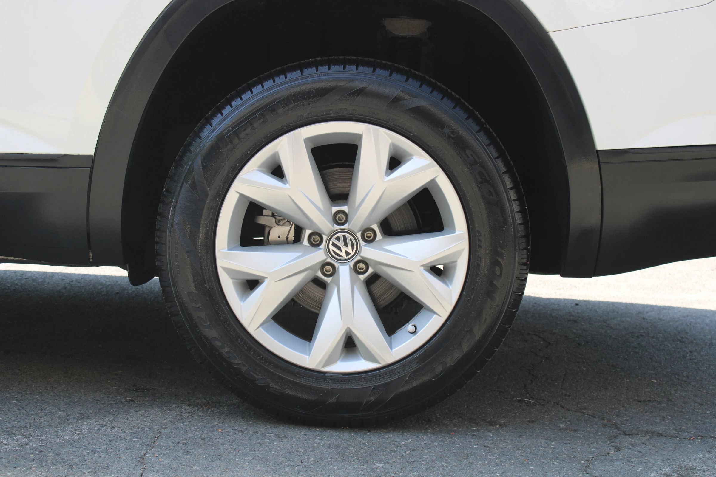 Used 2018 Volkswagen Atlas SE FWD image 30