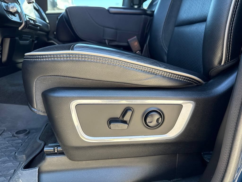 Used 2023 RAM 1500 Laramie AWD/4WD image 22