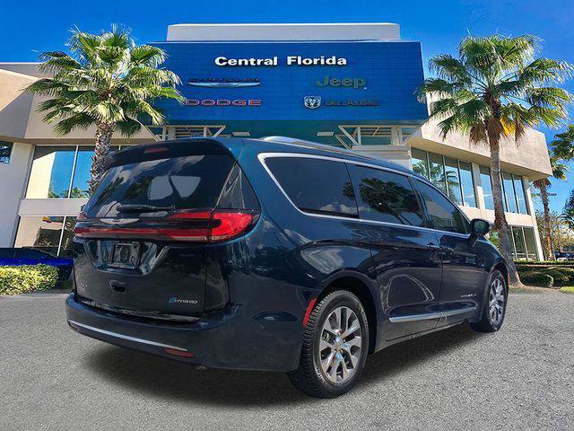 Certified 2022 Chrysler Pacifica Pinnacle FWD image 5