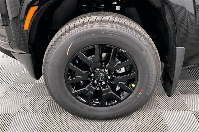 New 2026 Nissan Frontier SV image 11