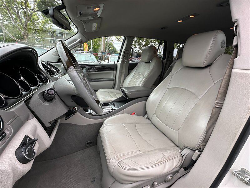 Used 2015 Buick Enclave Leather FWD image 12