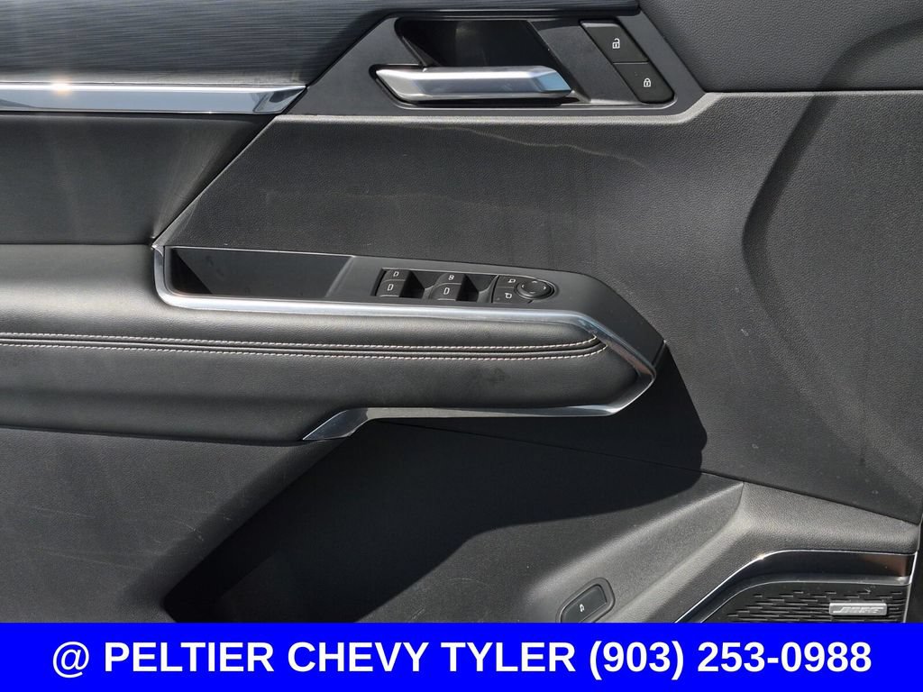 Used 2026 GMC Acadia Elevation w/ Elevation Premium Package FWD image 35