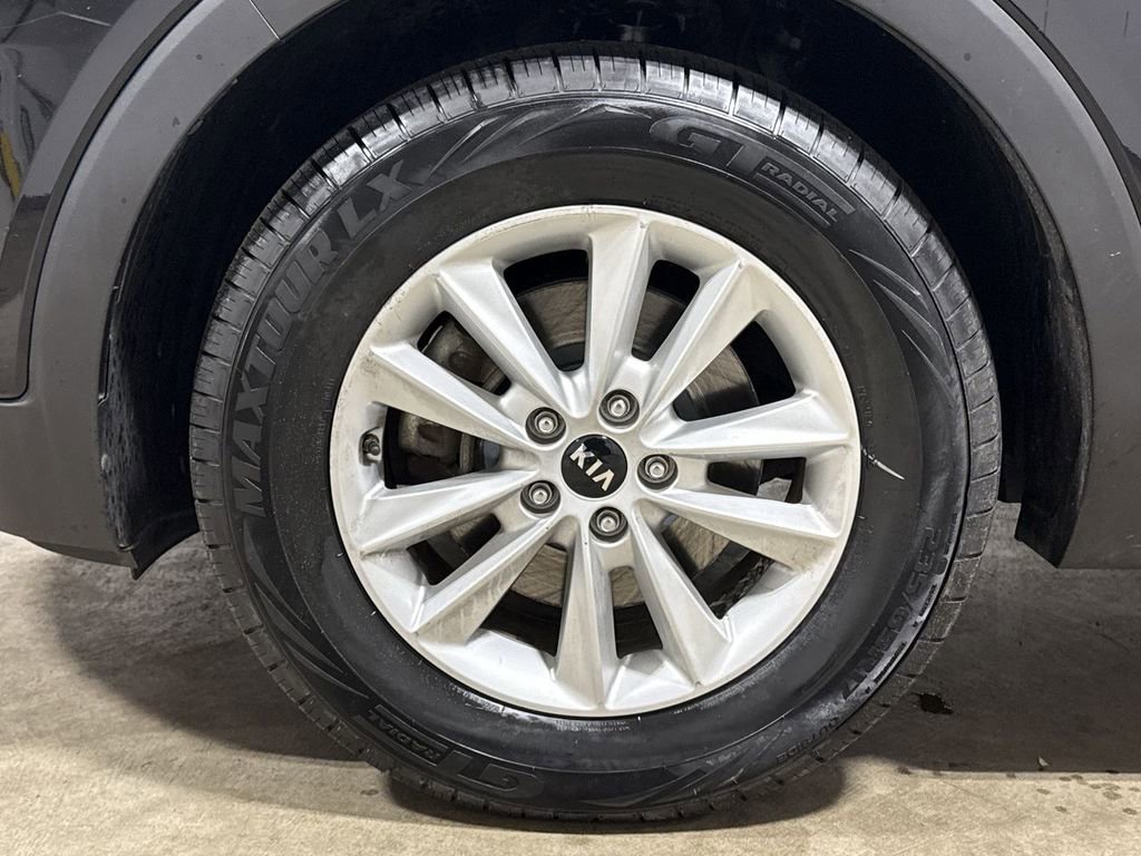 Used 2019 Kia Sorento LX w/ LX Convenience Package FWD image 27