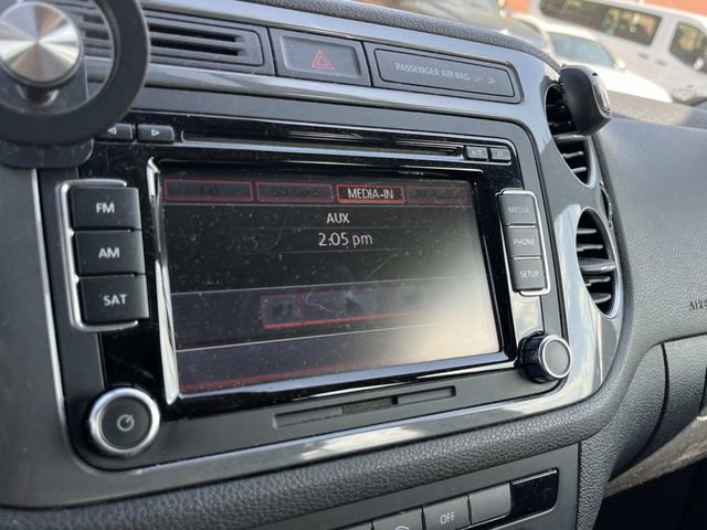 Used 2015 Volkswagen Tiguan S image 31