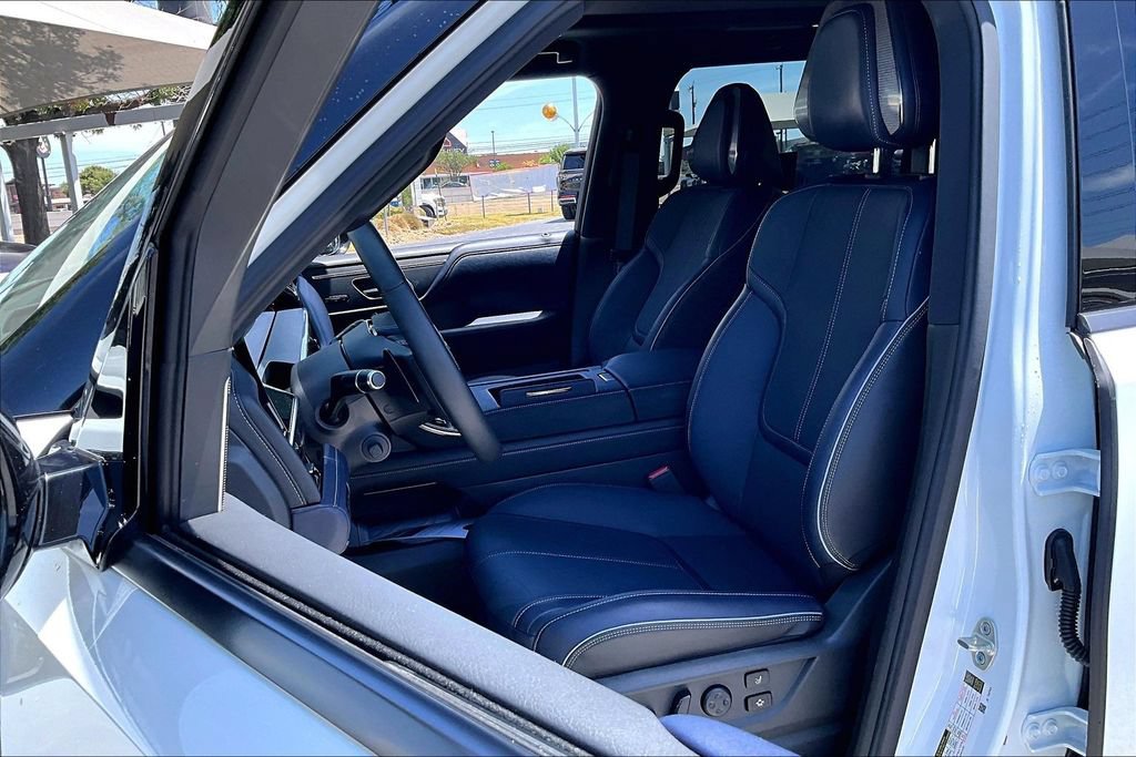 Used 2026 INFINITI QX80 4WD w/ Sport Exterior Package image 34