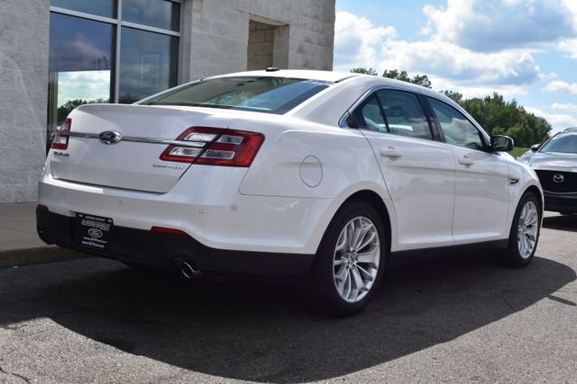 Used 2018 Ford Taurus Limited FWD image 18