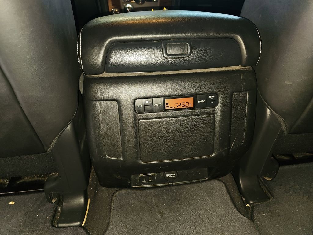 Used 2017 Nissan Armada SL image 38