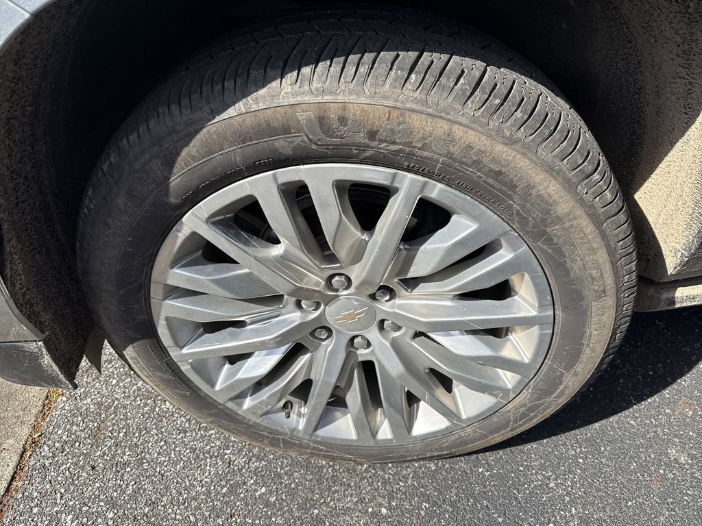 Used 2023 Chevrolet Suburban Premier w/ Max Trailering Package image 7