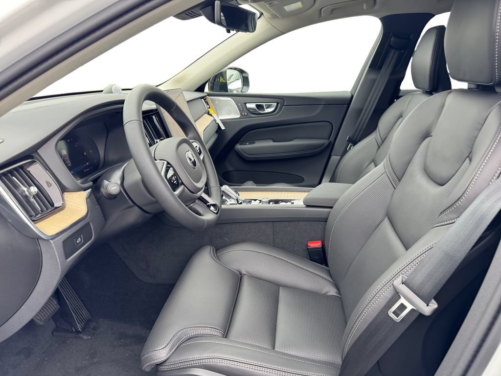 New 2026 Volvo XC60 B5 Ultra w/ Protection Package Premier AWD/4WD image 12