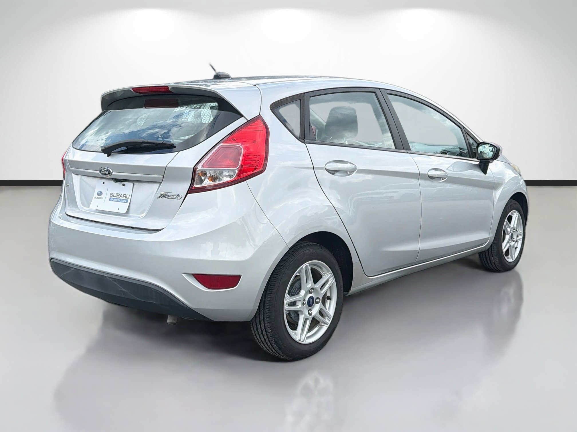 Used 2018 Ford Fiesta SE FWD image 3