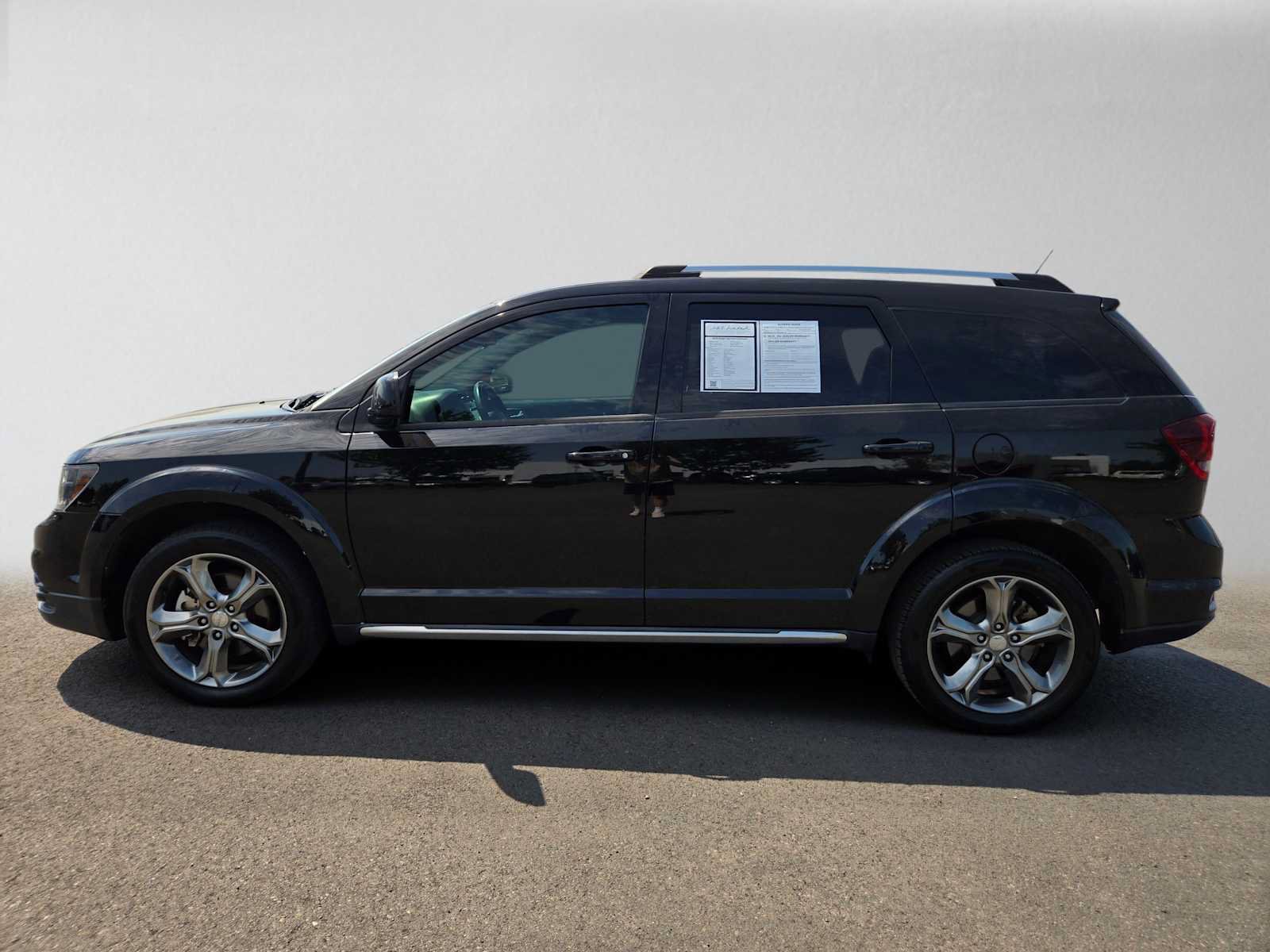 Used 2016 Dodge Journey Crossroad w/ Popular Equipment Group FWD image 7