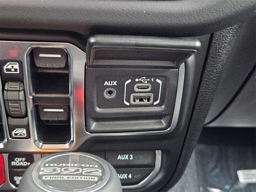 New 2025 Jeep Wrangler Unlimited Rubicon 392 image 31
