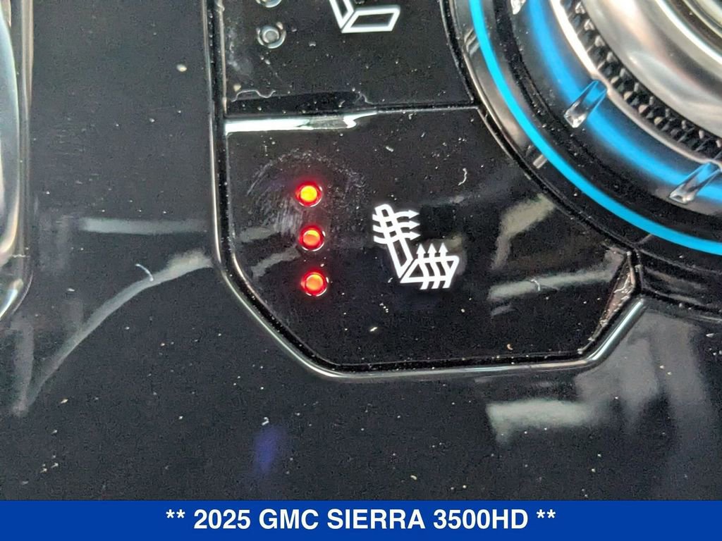 New 2025 GMC Sierra 3500 Denali w/ Denali Reserve Package image 27
