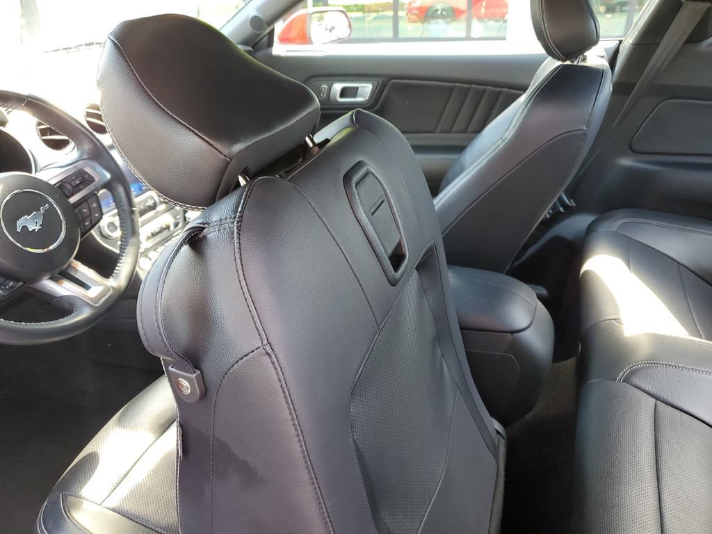 Used 2022 Ford Mustang Premium RWD image 9