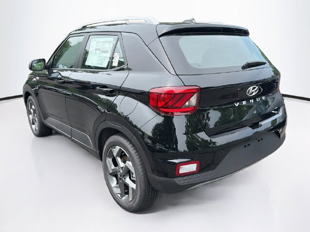 New 2026 Hyundai Venue SEL FWD image 5