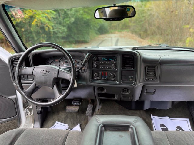 Used 2003 Chevrolet Silverado 2500 LS AWD/4WD image 18