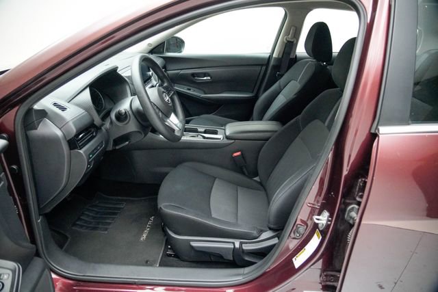 Used 2024 Nissan Sentra SV FWD image 23