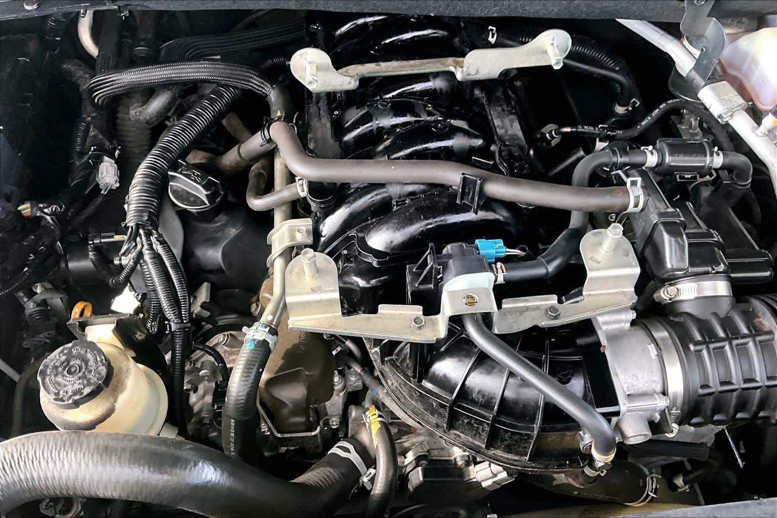 Used 2021 Nissan Titan PRO-4X w/ Pro-4x Convenience Package AWD/4WD image 33