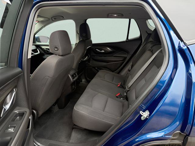 Used 2022 GMC Terrain SLE w/ Driver Convenience Package AWD/4WD image 5