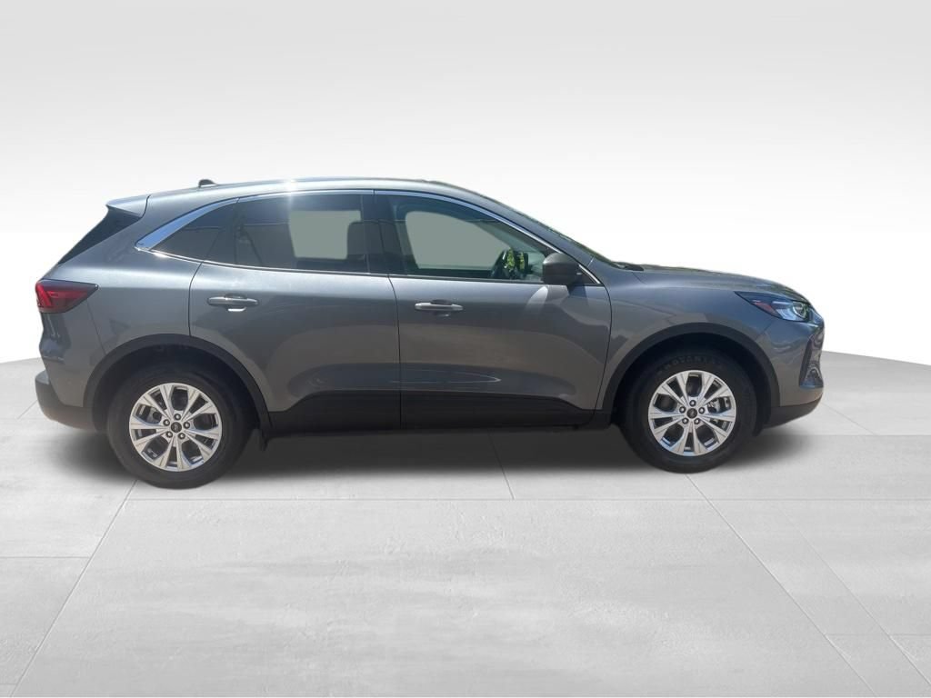 Used 2024 Ford Escape Active FWD image 9