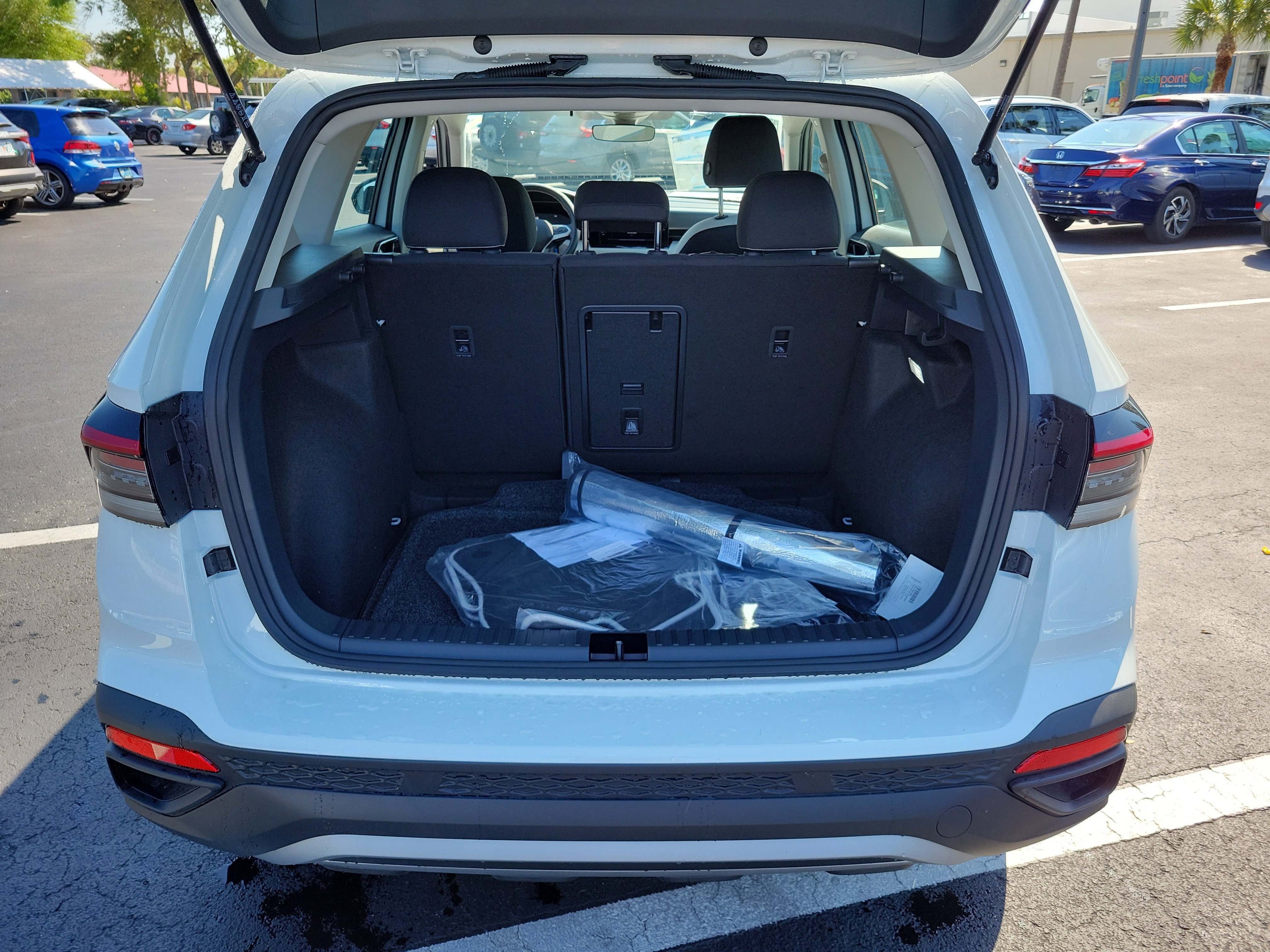 New 2026 Volkswagen Taos S FWD image 13