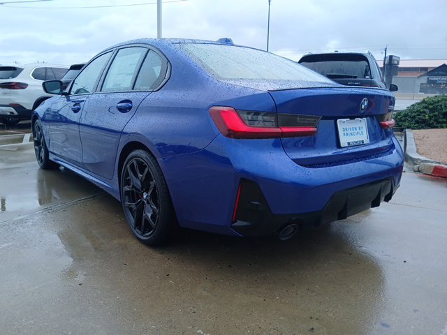 New 2026 BMW 330i Sedan w/ M Sport Package RWD image 7