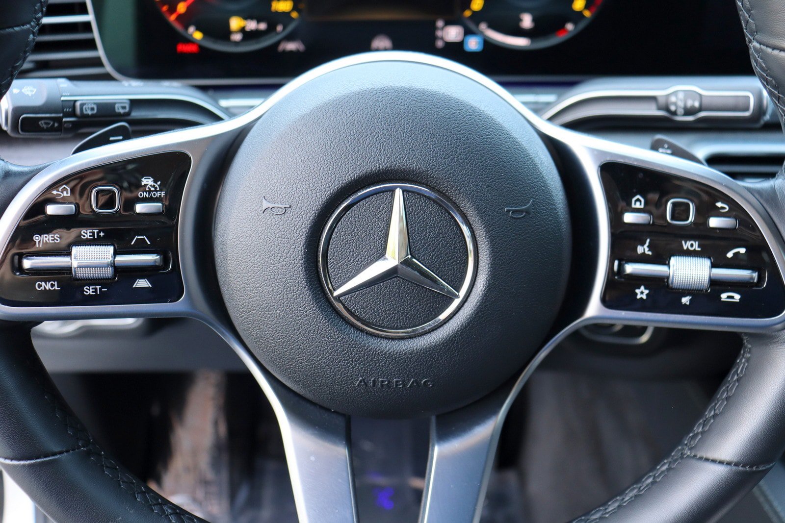 Used 2022 Mercedes-Benz GLE 350 4MATIC image 34