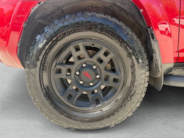 Used 2024 Toyota 4Runner SR5 Premium w/ Moonroof Package RWD image 29