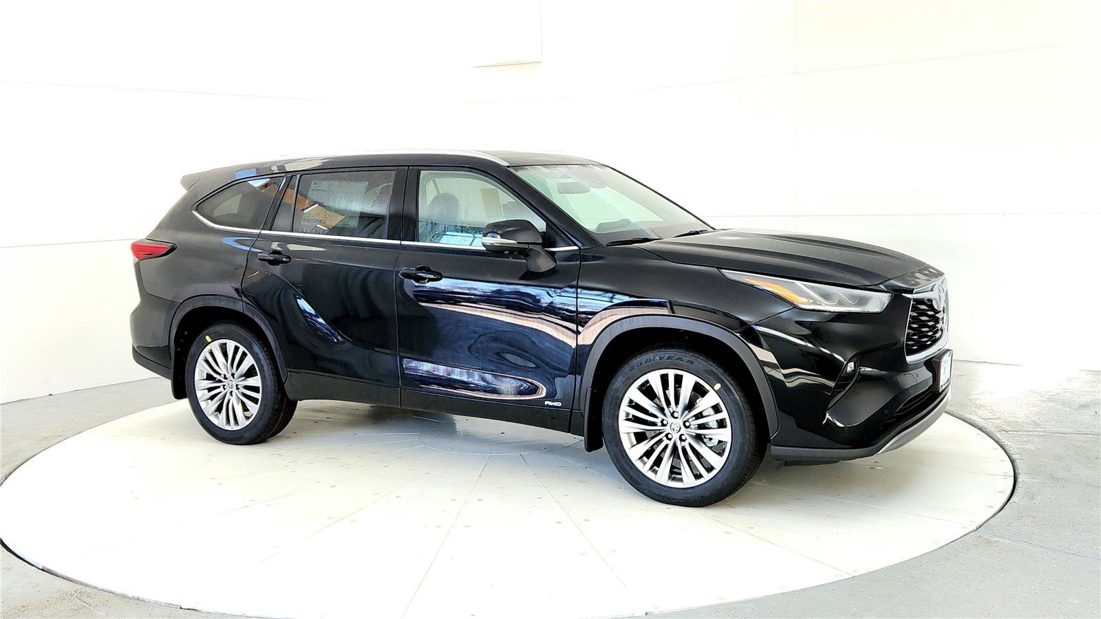 New 2026 Toyota Highlander Platinum image 7